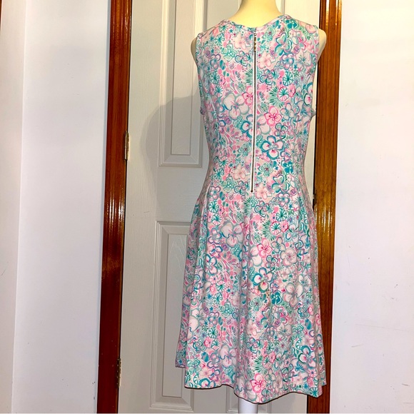 Lilly Pulitzer Kinsey Dress Sleeveless Fit and Flare in Resort White Love Bug - Picture 7 of 14